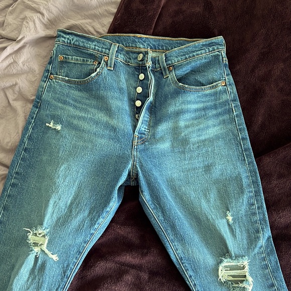 31x28 LEVIS - Picture 1 of 5